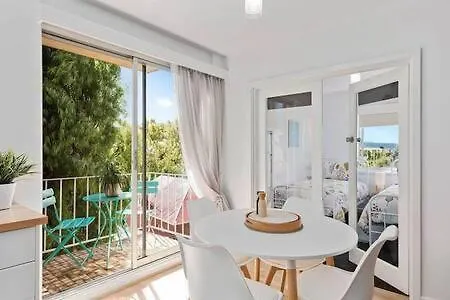 Renovated Unit In Leafy Surrounds Close To Shops 霍巴特 公寓